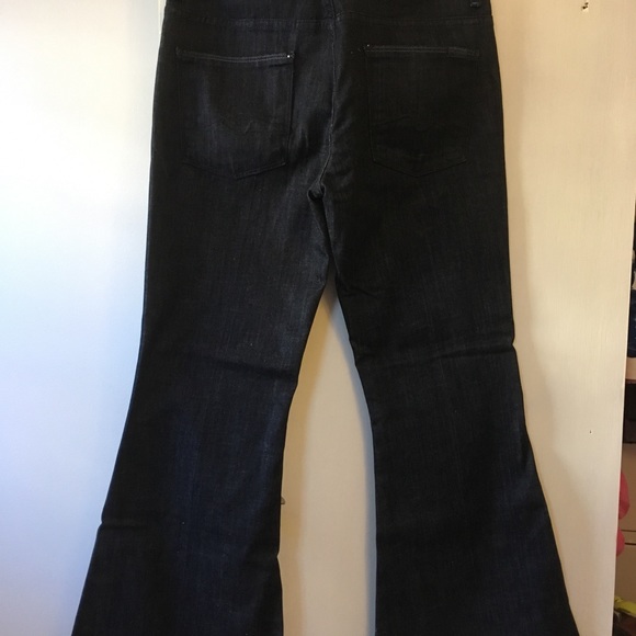 7 for All Mankind Bellbottom Jeans - Picture 4 of 8